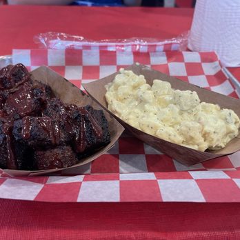 Back Deck BBQ - Burnt End Lunch - Food Trucks Near Me - Louisville, Kentucky