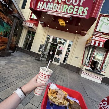 In-N-Out Burger - Burgers Near Me - Las Vegas, Nevada In-N-Out Burger - Burgers Near Me - Las Vegas, Nevada