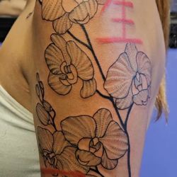 Black Lotus Tattoo - Fine line flowers and writing