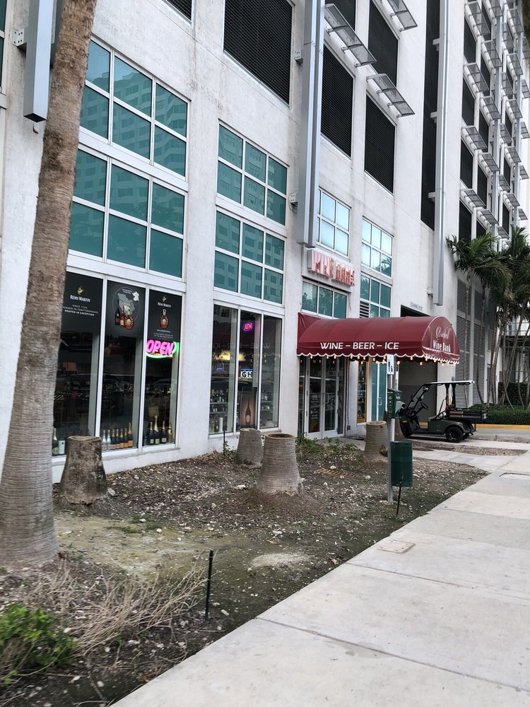 BRICKELL WINE BANK 14 Photos & 18 Reviews Wine Bars 950 Brickell