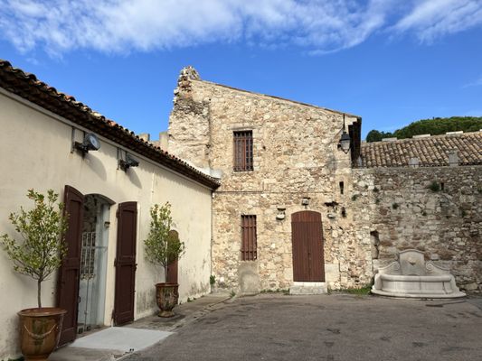 Musée des explorations du monde by null