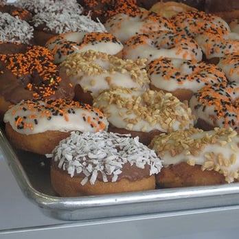 Countryside Donut House - Donuts Near Me - Bothell, Washington