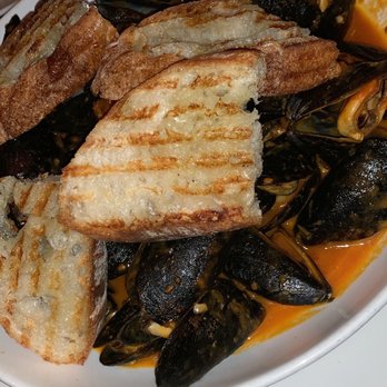 Lido - Mussels - Italian Near Me - New York, New York