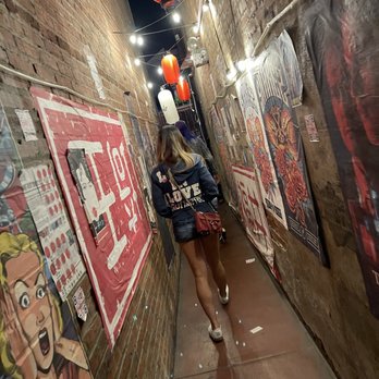 Far Bar - Alley - Asian Fusion Near Me - Los Angeles, California