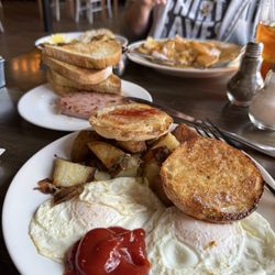 Shirley's Kitchen - Breakfast.