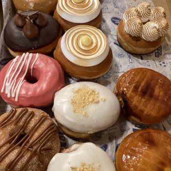 Doce Donut Co - TRES LECHES PASSION FRUIT CREME BRULEE GUAVA CON QUESO CHURRO KEY LIME THE ALFAJOR RASPBERRY WHITE CHOCOLATE - Donuts Near Me - Seattle, Washington Doce Donut Co - TRES LECHES PASSION FRUIT CREME BRULEE GUAVA CON QUESO CHURRO KEY LIME THE ALFAJOR RASPBERRY WHITE CHOCOLATE - Donuts Near Me - Seattle, Washington