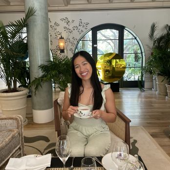 Hotel Bel-Air - Afternoon tea - Hotels Near Me - Los Angeles, California