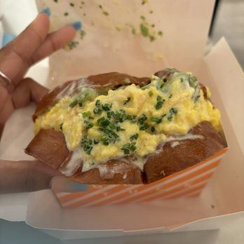 Egg Tuck - AVO EGG - Breakfast & Brunch Near Me - Chicago, Illinois