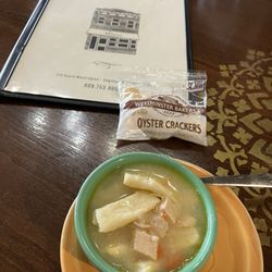 Valerie's Downtown - Soupe poulet et nouilles