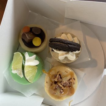 Backroads Bakery - Pumpkin praline, key lime, Reese's, Oreo - Bakeries Near Me - Lexington, Kentucky