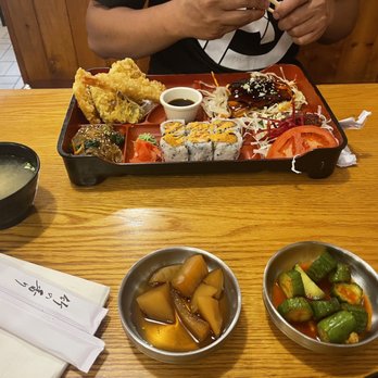 Malado Sushi - Japanese Near Me - Toronto, Ontario