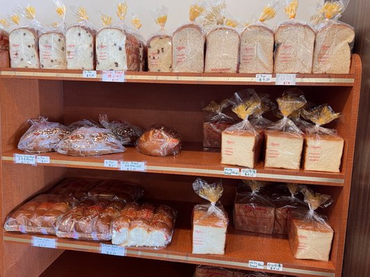 Suzanne's Cake & Pastry by null