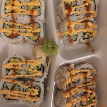 Oishi Japanese Restaurant - Mango roll (left), spicy white tuna roll (right) - Japanese Near Me - Worcester, Massachusetts Oishi Japanese Restaurant - Mango roll (left), spicy white tuna roll (right) - Japanese Near Me - Worcester, Massachusetts