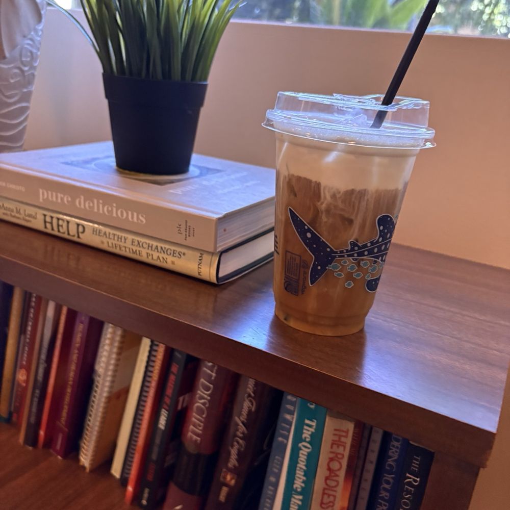 Surfers Coffee Kaka'ako - Coffee & Tea Near Me - Honolulu, Hawaii