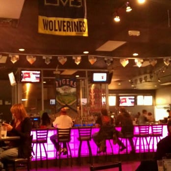 Arctic Breakaway - Breakaway bar - Sports Bars Near Me - Chelsea, Michigan Arctic Breakaway - Breakaway bar - Sports Bars Near Me - Chelsea, Michigan