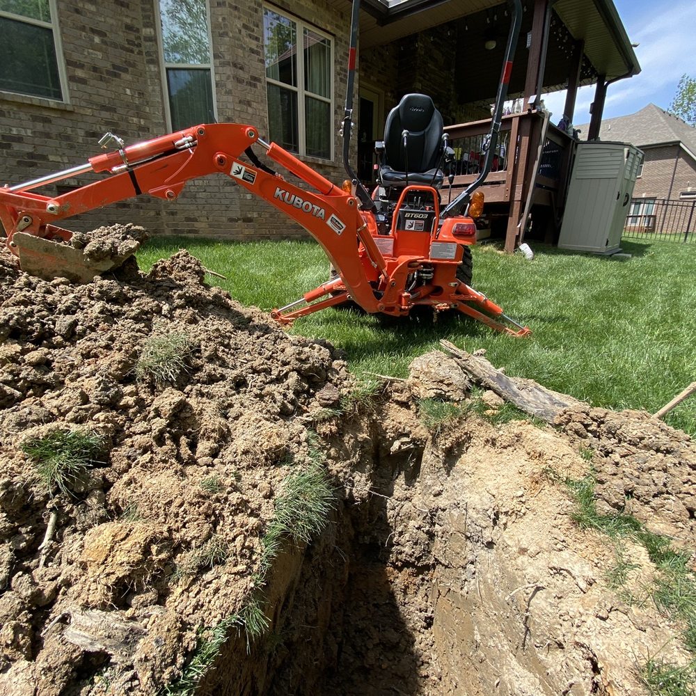 Combat Drain Cleaning & Septic Services - Nice backhoe - Plumbing Near Me - Clarksville, Tennessee Combat Drain Cleaning & Septic Services - Nice backhoe - Plumbing Near Me - Clarksville, Tennessee