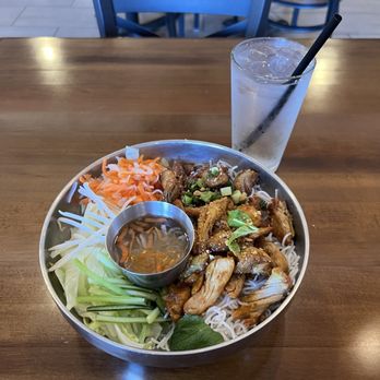 Stockpot - 1/17/25 turmeric chicken Vermicelli Noodle Salad - Vietnamese Near Me - Vallejo, California Stockpot - 1/17/25 turmeric chicken Vermicelli Noodle Salad - Vietnamese Near Me - Vallejo, California