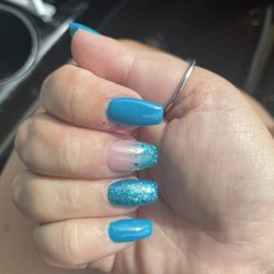 L/V Nails & Lounge