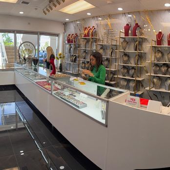 Capri Joyeria - Jewelry Near Me - Hialeah, Florida Capri Joyeria - Jewelry Near Me - Hialeah, Florida