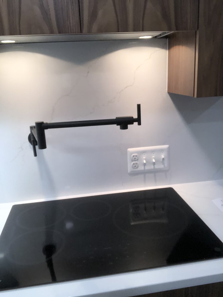 Slide of R&M Plumbing