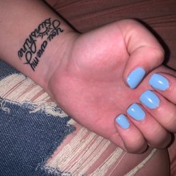 Natural looking nails!! Natural looking nails!!