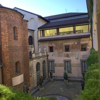 Pinacoteca Ambrosiana - Back inside courtyard - Landmarks & Historical Buildings Near Me - Milan, Michigan