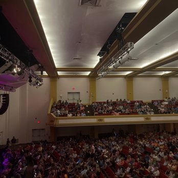 Harrah's Cherokee Center - Peeling paint, antique seating, cracked ceiling.  This place is a dump. - Stadiums & Arenas Near Me - Asheville, North Carolina