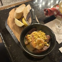 Garlic shrimp and sausage Garlic shrimp and sausage