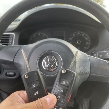 A Keyless Automotive Locksmith - Keys & Locksmiths Near Me A Keyless Automotive Locksmith - Keys & Locksmiths Near Me