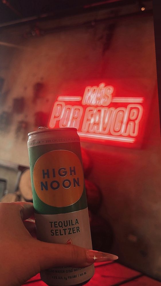 Màs Por Favor Taqueria y Tequila - Photo 3