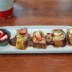 7 Beams - French Toast. Maple glazed brioche, mascarpone, berries kiwi fruit, maple syrup and nutella