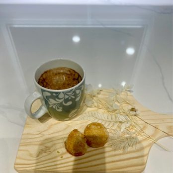 Salon Posh - My first straight Espresso Shot & cookies! Cari truly cares about anything you may be allergic to or an intolerance. The sweetest gesture! - Hair Salons Near Me - Honolulu, Hawaii