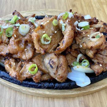 Lee's Tofu - BBQ chicken tender & juicy - Korean Near Me - Gardena, California