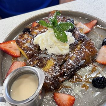 Almuerzo Café - French toast - Breakfast & Brunch Near Me - Tustin, California Almuerzo Café - French toast - Breakfast & Brunch Near Me - Tustin, California
