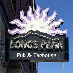 Longs Peak Pub & Taphouse