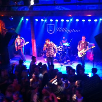 The Wobbly Barn - Benderz! - Bars Near Me - Killington, Vermont