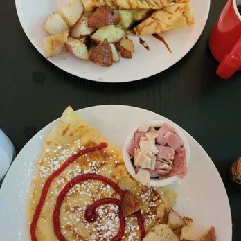 Hangar Cafe - Breakfast & Brunch Near Me - Seattle, Washington