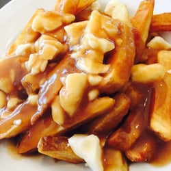 Golden Fish & Chips - Poutine