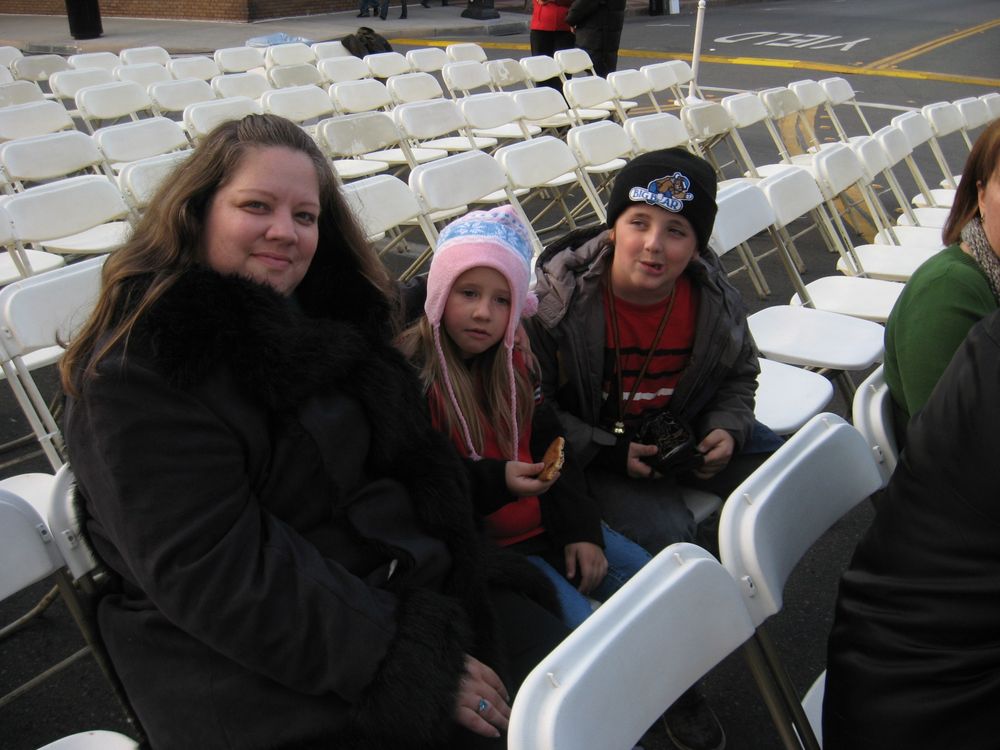 Cameo Hair & Nail Designs Logo