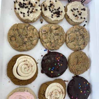Crumbl - Winston-Salem - Bakeries Near Me - Winston-Salem, North Carolina