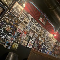 Wall of guests