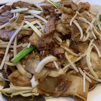 Happy Dragon - Beef Chow Fun - Chinese Near Me - Portland, Oregon Happy Dragon - Beef Chow Fun - Chinese Near Me - Portland, Oregon