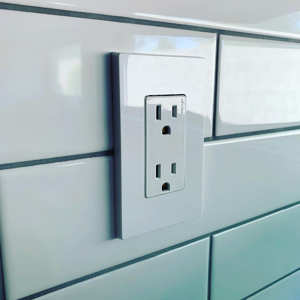 Slide of Millisecond Electrician Service