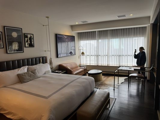 Thompson Dallas, by Hyatt by null Thompson Dallas, by Hyatt by null