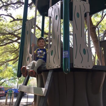Del Oro Park - Parks Near Me - Clearwater, Florida