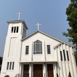 Sacred Heart Catholic Church - Church Exterior (front)