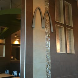 Subway - Couldn't find the subway so I ate here wish I could have found subway