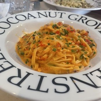 Greenstreet Cafe - Salmon Linguini Pasta - Breakfast & Brunch Near Me - Miami, Florida Greenstreet Cafe - Salmon Linguini Pasta - Breakfast & Brunch Near Me - Miami, Florida