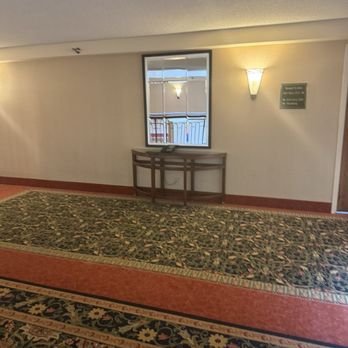 Hilton Chicago/Oak Brook Suites - To call housekeeping you have to walk down the hall - Hotels Near Me - Oakbrook Terrace, Illinois Hilton Chicago/Oak Brook Suites - To call housekeeping you have to walk down the hall - Hotels Near Me - Oakbrook Terrace, Illinois