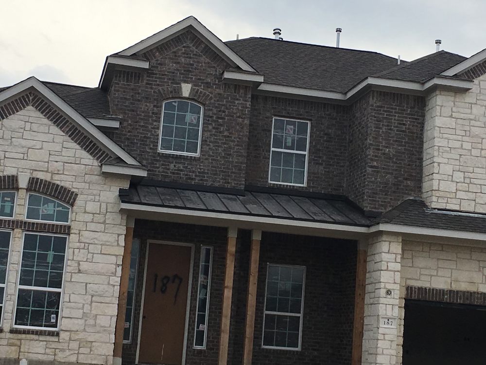 Slide of Pepe's Roofing